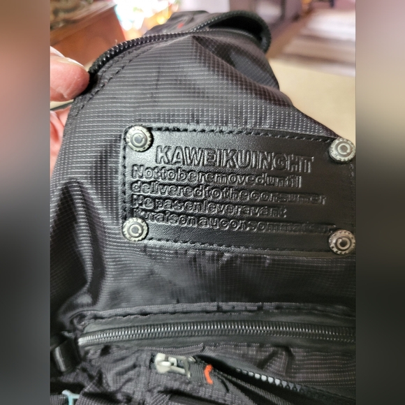 🛒🛍️💥Nwot Genmob sling bag for men new condition no flaws nice bag - Picture 3 of 9